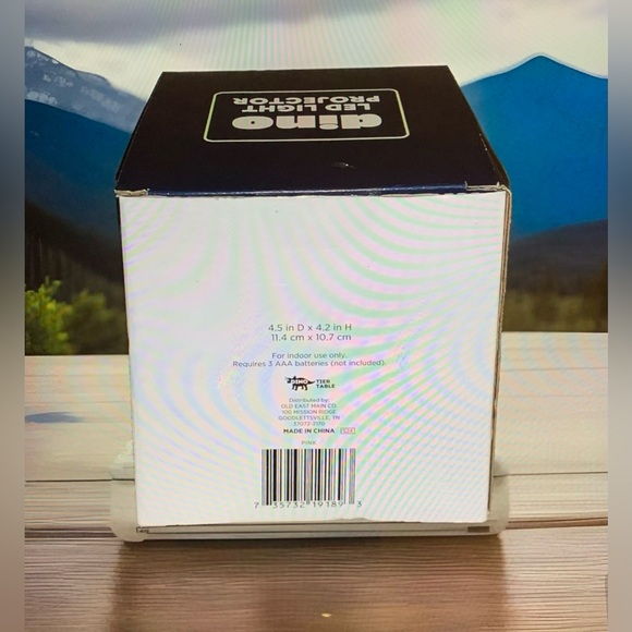 Dinosaur LED Light Projector 3 Light Modes Pink Dino Night Light - Picture 2 of 4